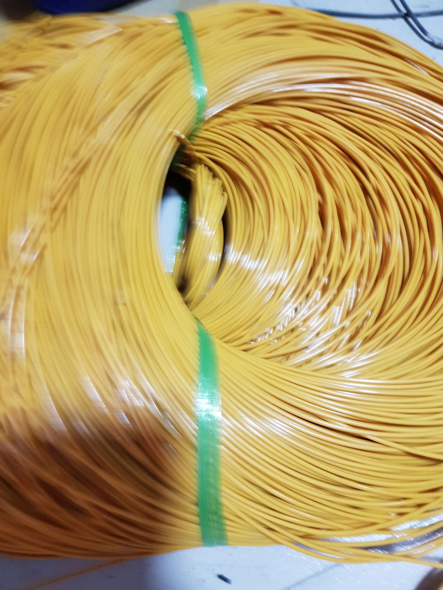 Dây nhựa đan ghế, xích đu (1kg)