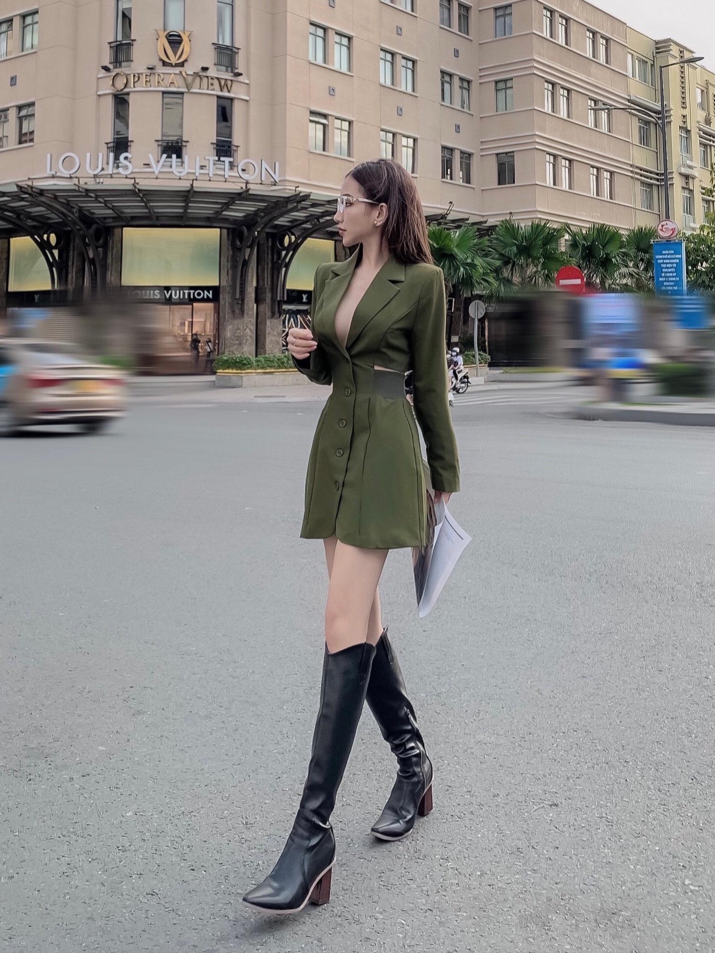 Đầm Vest Khoét Eo Sang Chảnh ,Cá Tính Độc Lạ