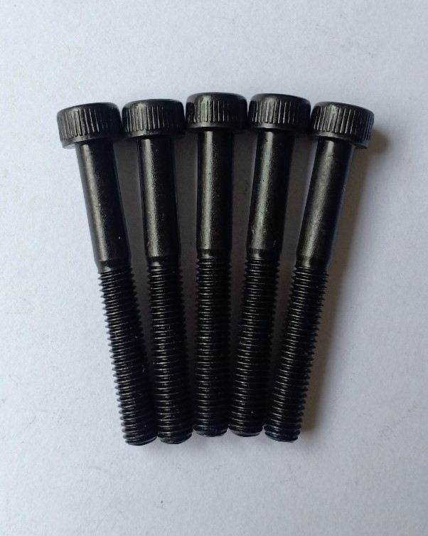 1 BỊCH 50 CON BULONG LỤC GIÁC THÉP 5x40 NR M.E HOÀNG KHANG