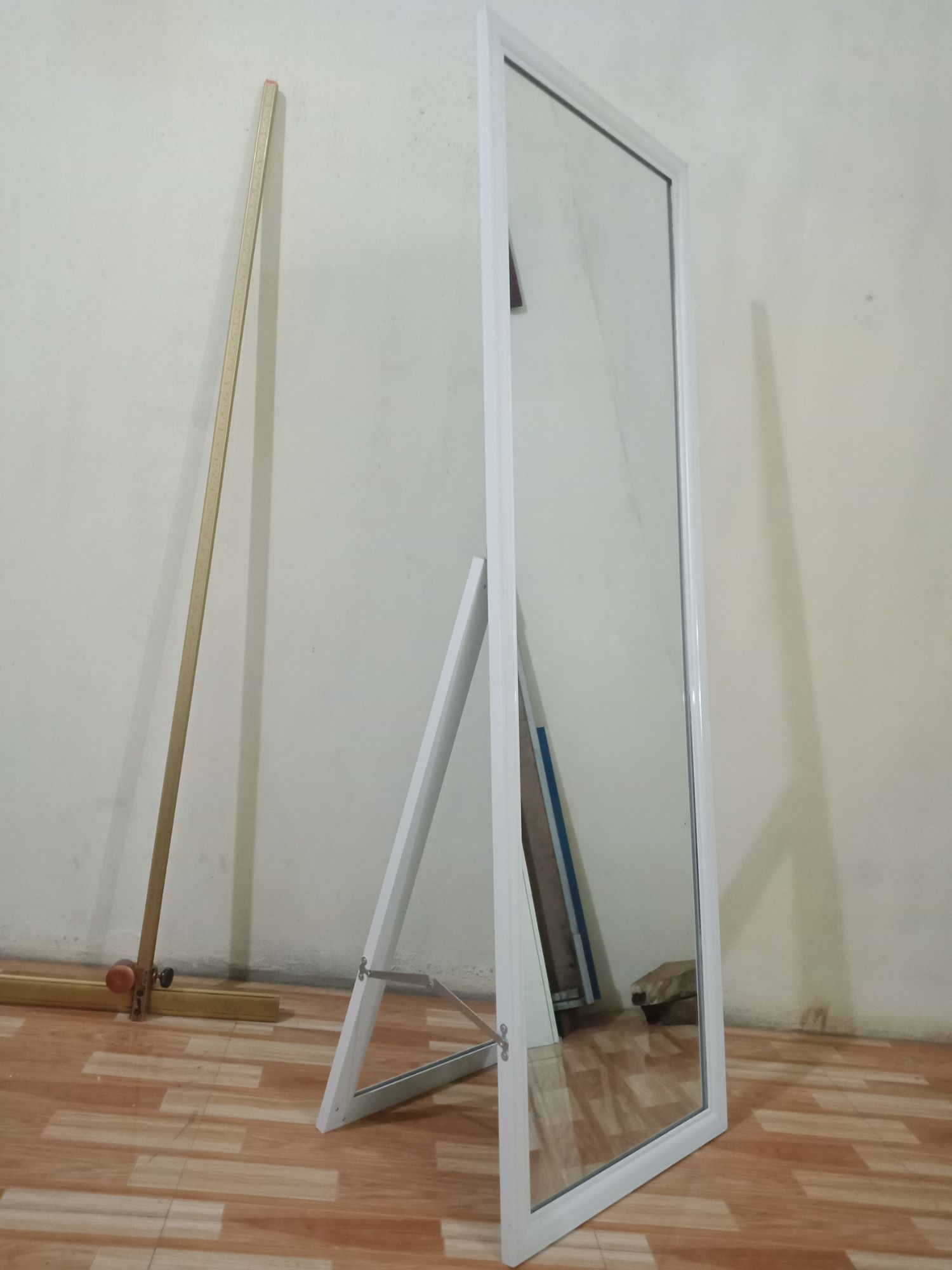 gương toàn thân có chân đỡ kt 50x150cm