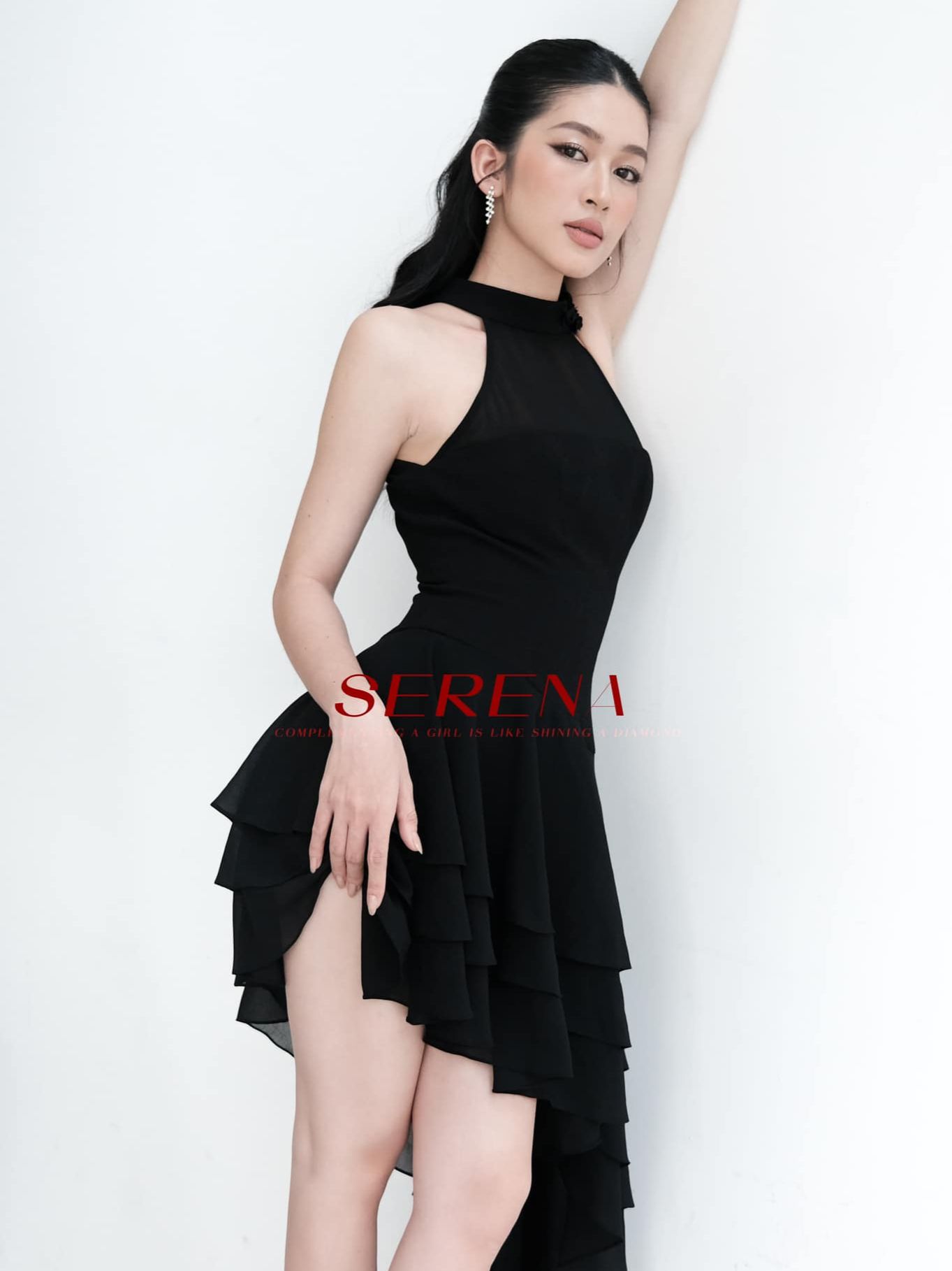 TRIOJI Đầm thiết kế cổ yếm SERENA dáng ôm eo họa tiết tùng váy xếp tầng 3 lớp tà xéo dài trẻ trung nữ tính bay bổng chiết eo hai lớp - SERENA Dress