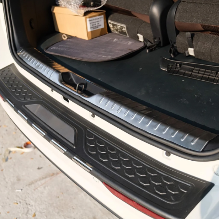 Nẹp Chống Trầy Xước Cốp Sau Bảo Vệ Phần Sơn Ngoài Cao Cấp Dành Cho Xe Fortuner 2017-2020