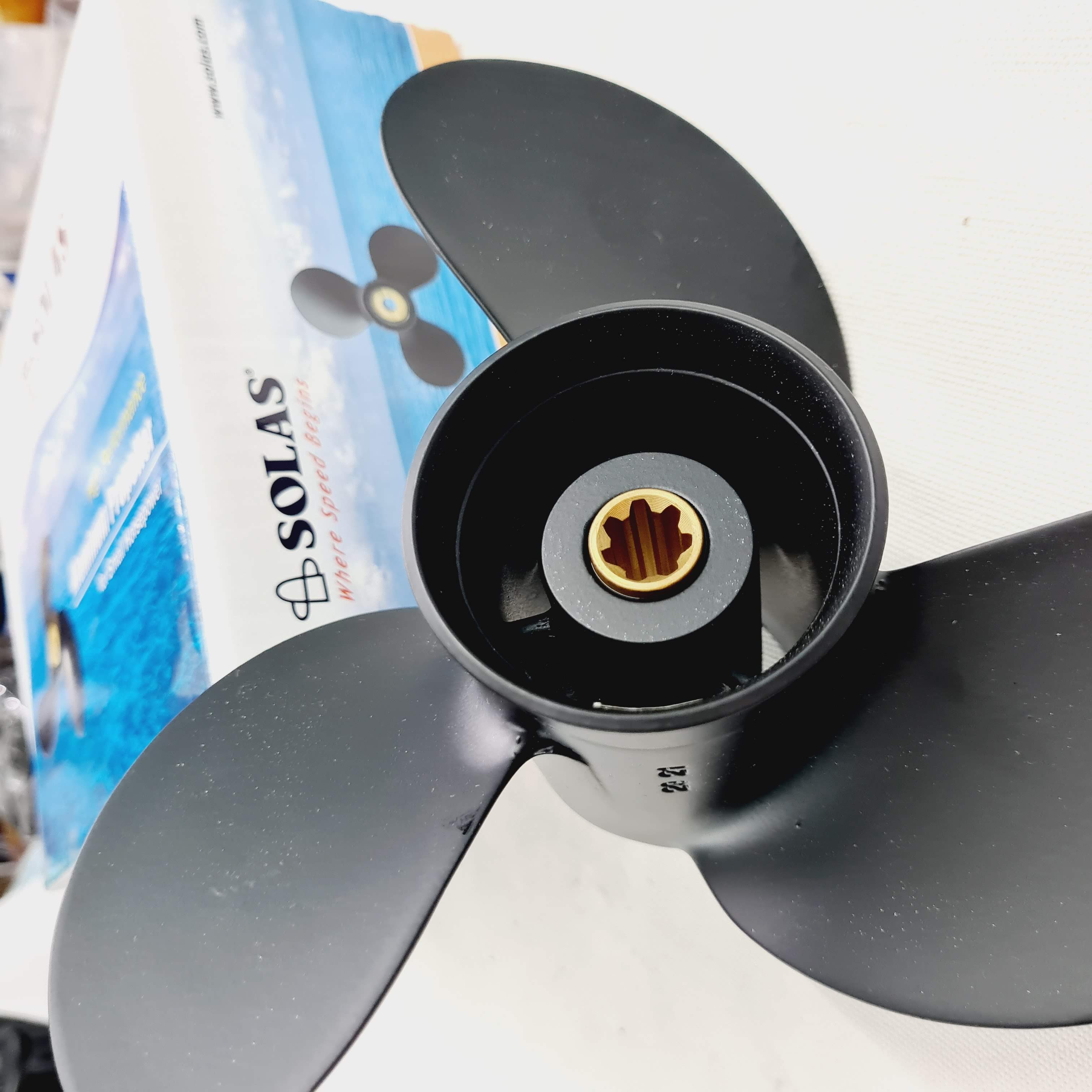 Chân vịt solas 3011-085-09 máy cano 6-8hp yamaha - 805078