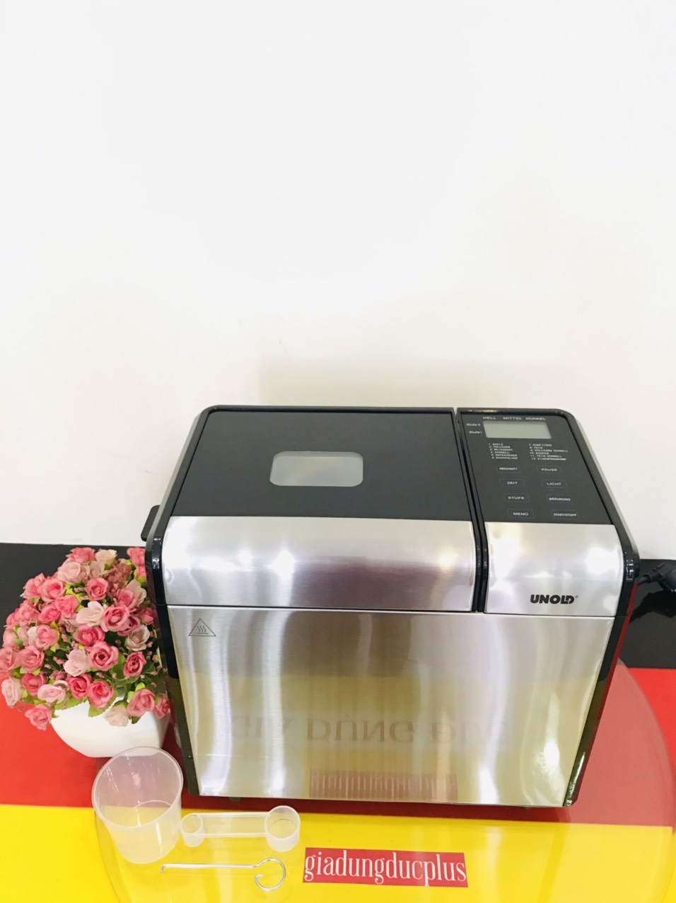 MÁY LÀM BÁNH MỲ UNOLD 68415; Bảng điều khiển điện tử, có chế độ hẹn giờ, giỏ nướng lên đến 1200gr