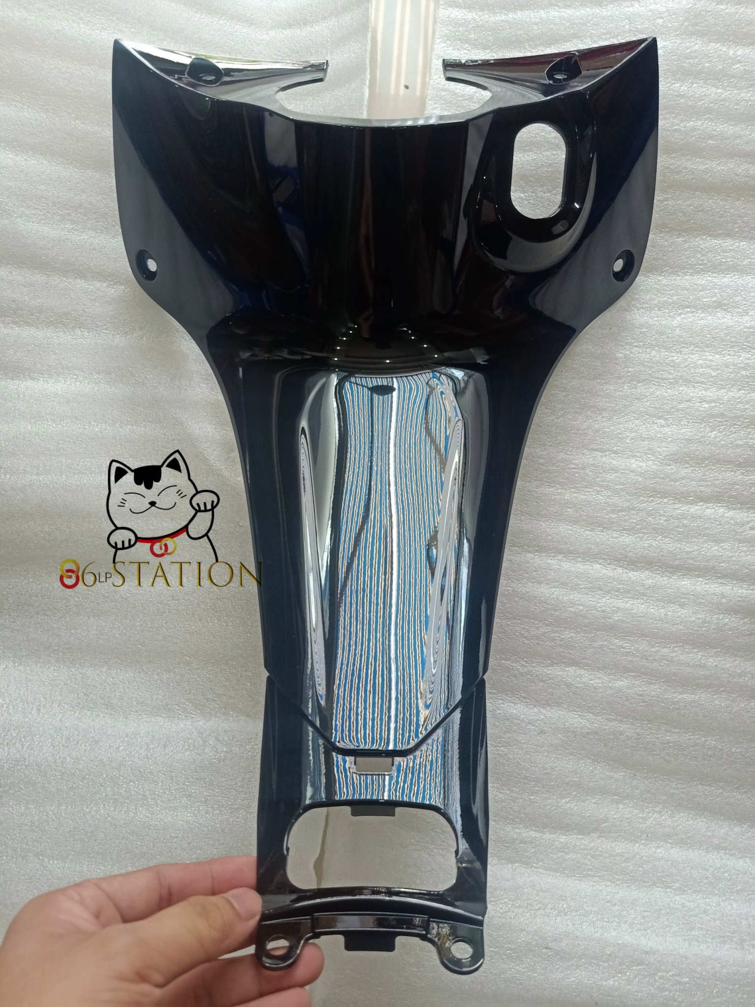 yếm ổ khóa wave 125i 2018 - 2022 màu đen bóng