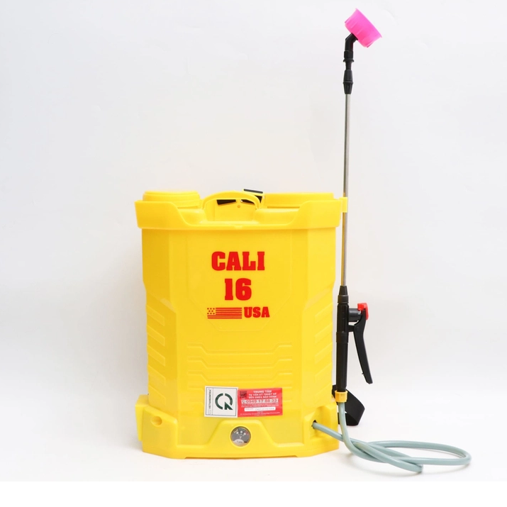 Bình phun thuốc dùng điện Cali 16 tay cầm khóa bóp