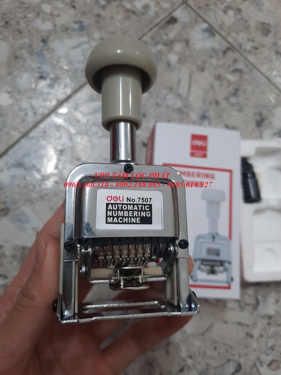 Dấu nhảy số tự động 7 số Deli 7507 (CHÍNH HÃNG) dùng đóng số thứ tự, đánh số trang, số seri...