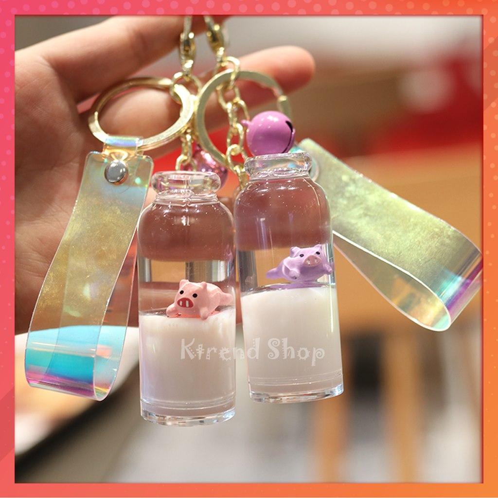 [HCM]Móc Khóa Heo Bơi Trong Bình Sữa Hot Tiktok