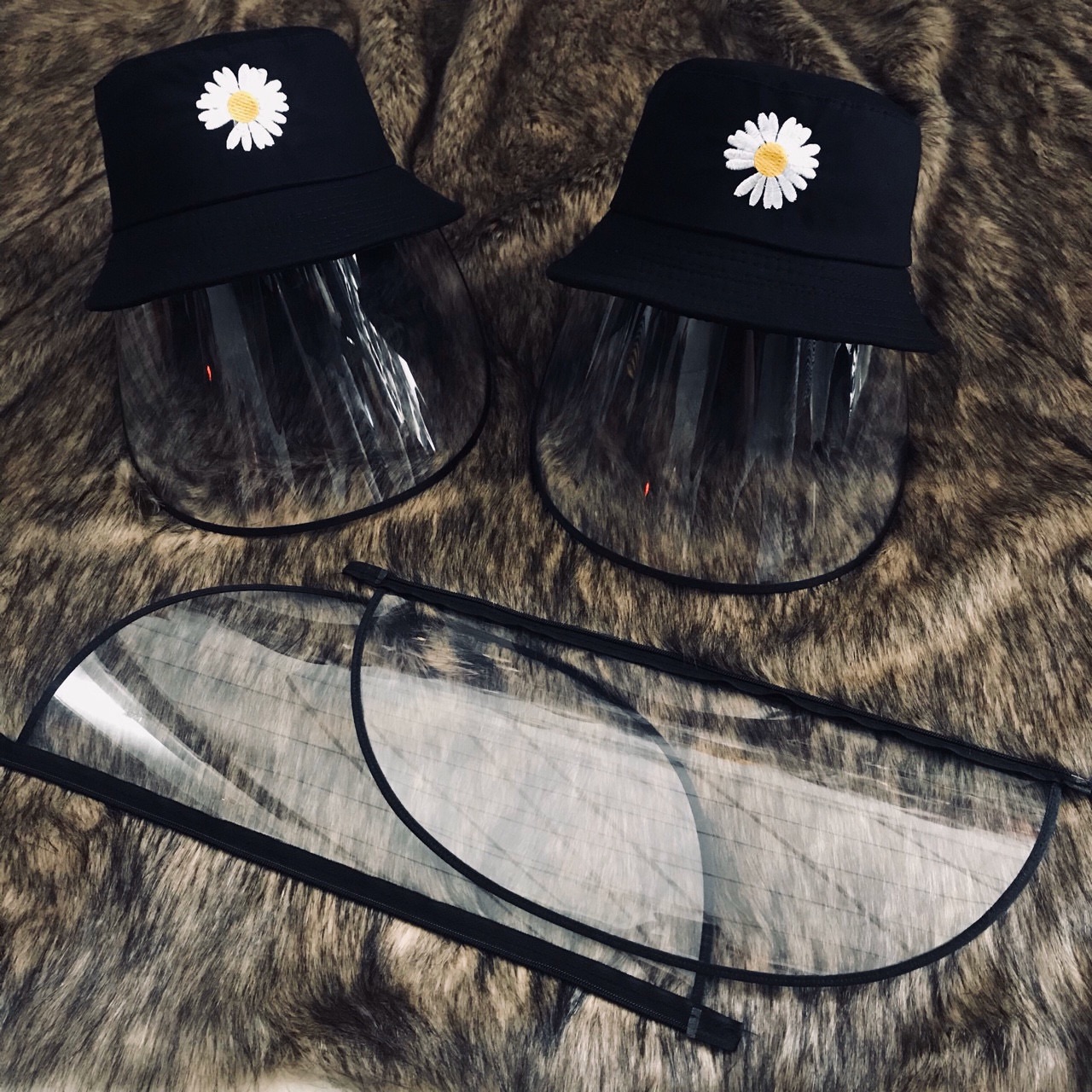 [HCM]Nón bucket hoa cúc tặng kèm màng chắn.