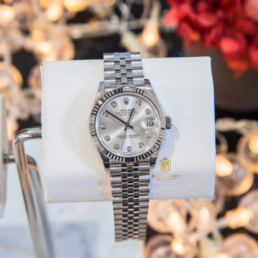 Đồng hồ Rolex nữ full box cao cấp, kính Saphire siêu sang chảnh, đầy đủ hộp thẻ quốc tế, túi xách hãng siêu sang