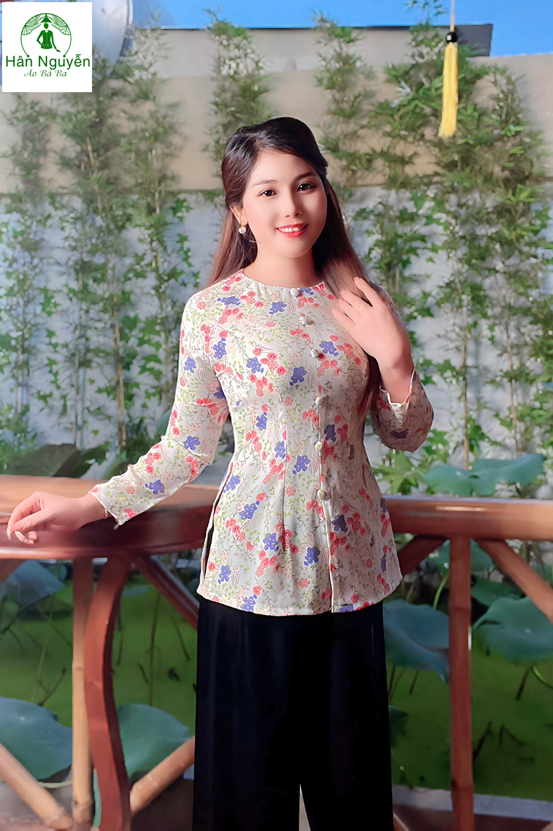 B.a79 - bộ bà ba lụa in hoa thanh liễu nút bọc dây kéo
