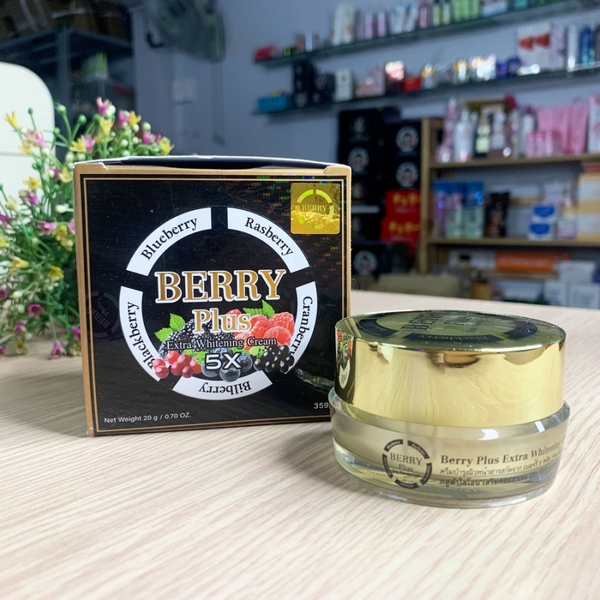 Kem Dưỡng Trắng Da mờ Nám Berry Plus Thái Lan