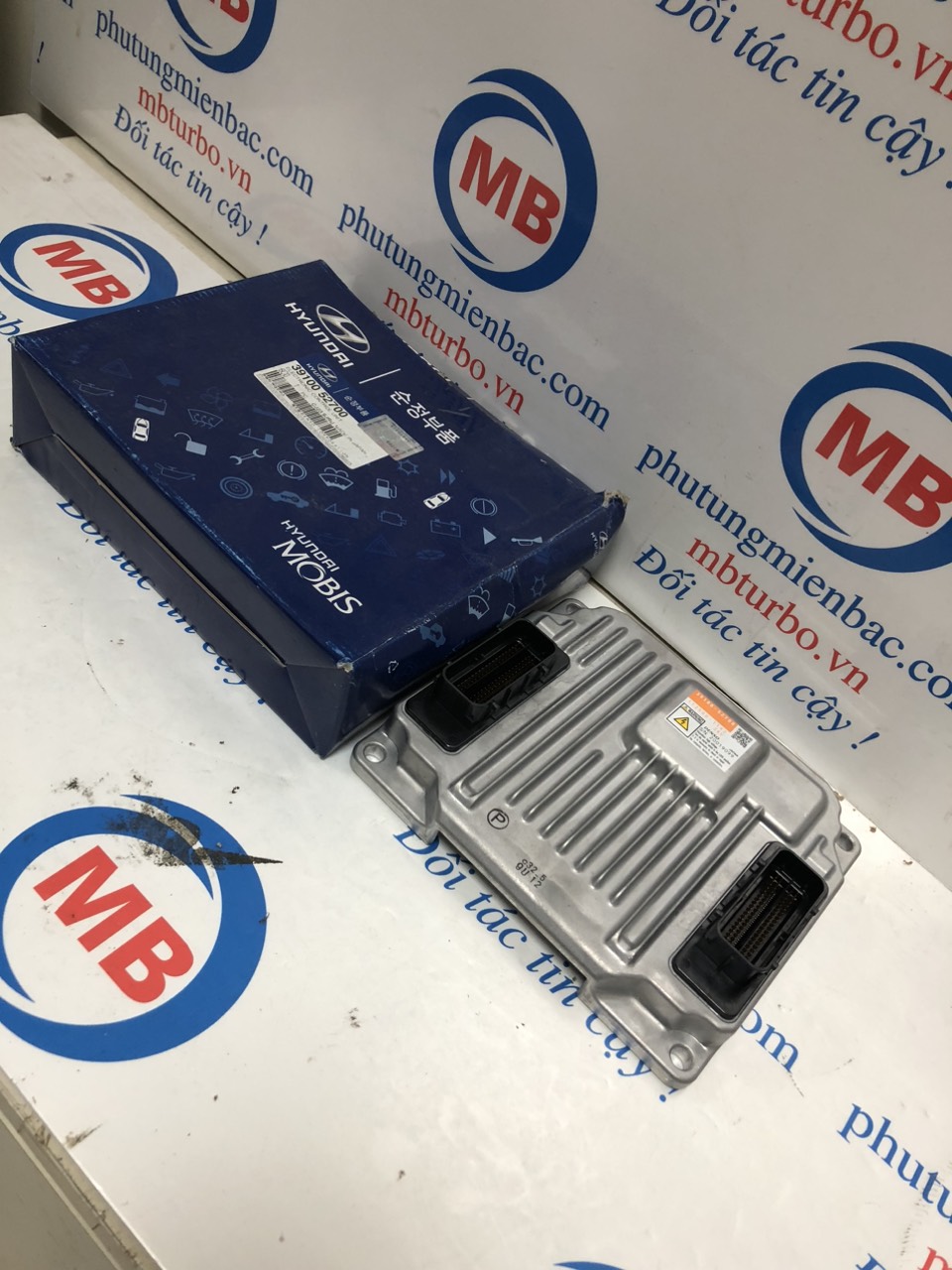 3910052700/HỘP ĐiỀU KHIỂN ĐỘNG CƠ D6GA HD 5 TẤN D6GA/HỘP ECU XE TẢI/HỘP ECU D6GA/HỘP ĐEN XE TẢI/HỘP ĐIỀU KHIỂN ĐỘNG CƠ XE TẢI/0962059948