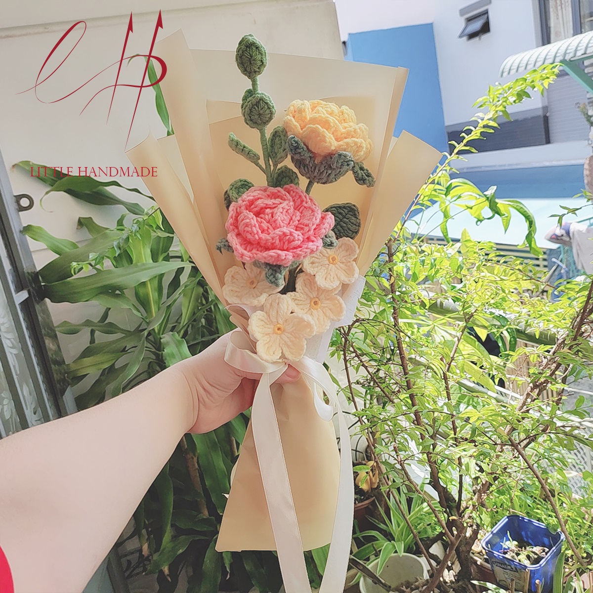 [Image real-available] gift 2 roses and 4 cup made of wool handmade
