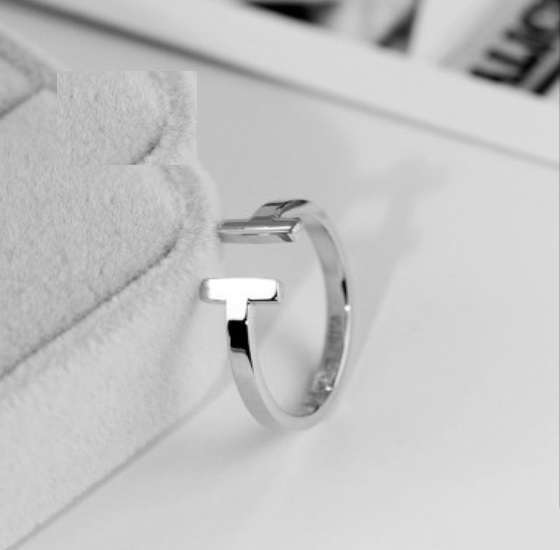 [HCM]Nhẫn Nữ Titan Cao Cấp Chữ T Siêu Đẹp Free Size