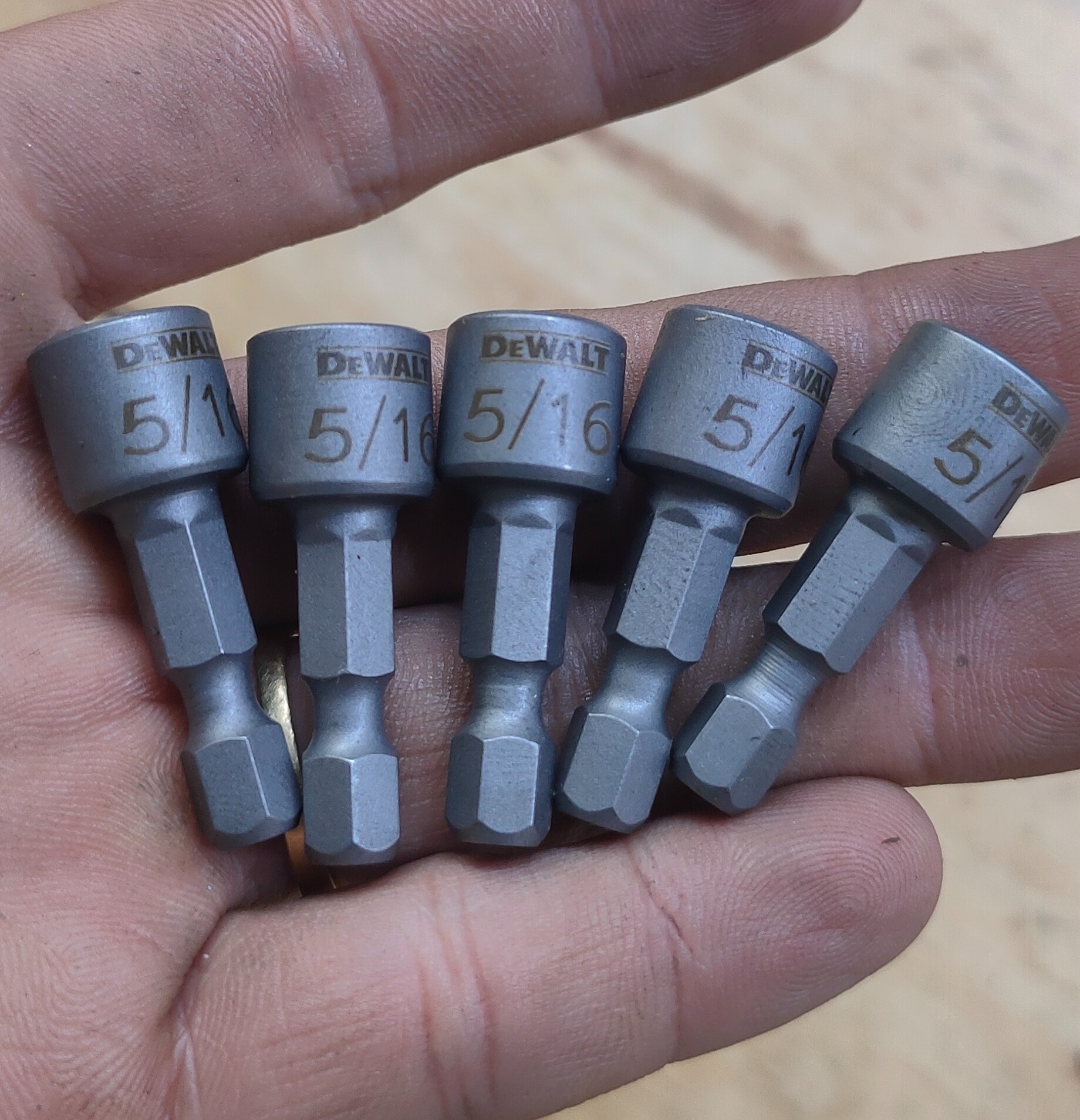 [HCM]Đầu Bắn Tôn Dewalt - Dài 3.5cm