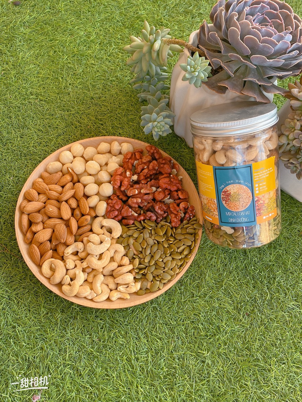 Mix 5 đ GRANOLA Hạt dinh dưỡng ăn kiêng mix 5 oại hạt cao cấp: óc chó đỏ, nhân macca, hạnh nhân, hạt điều, hạt bí xanh, giàu dinh dưỡng tốt cho sức khoẻ, tốt cho bà bầu, ăn vặt healthy cho dân văn phòng, ăn vặt giảm câ