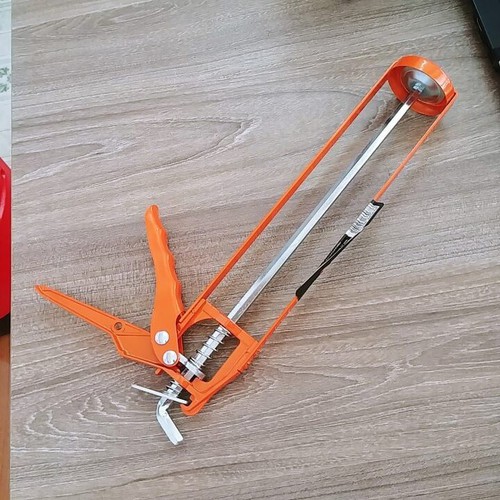Dụng cụ bắn silicone Truper - 17550