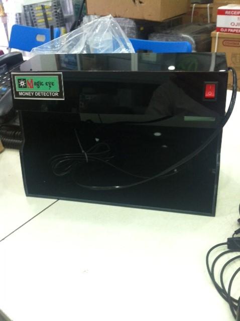 Máy soi tiền giả uv-602