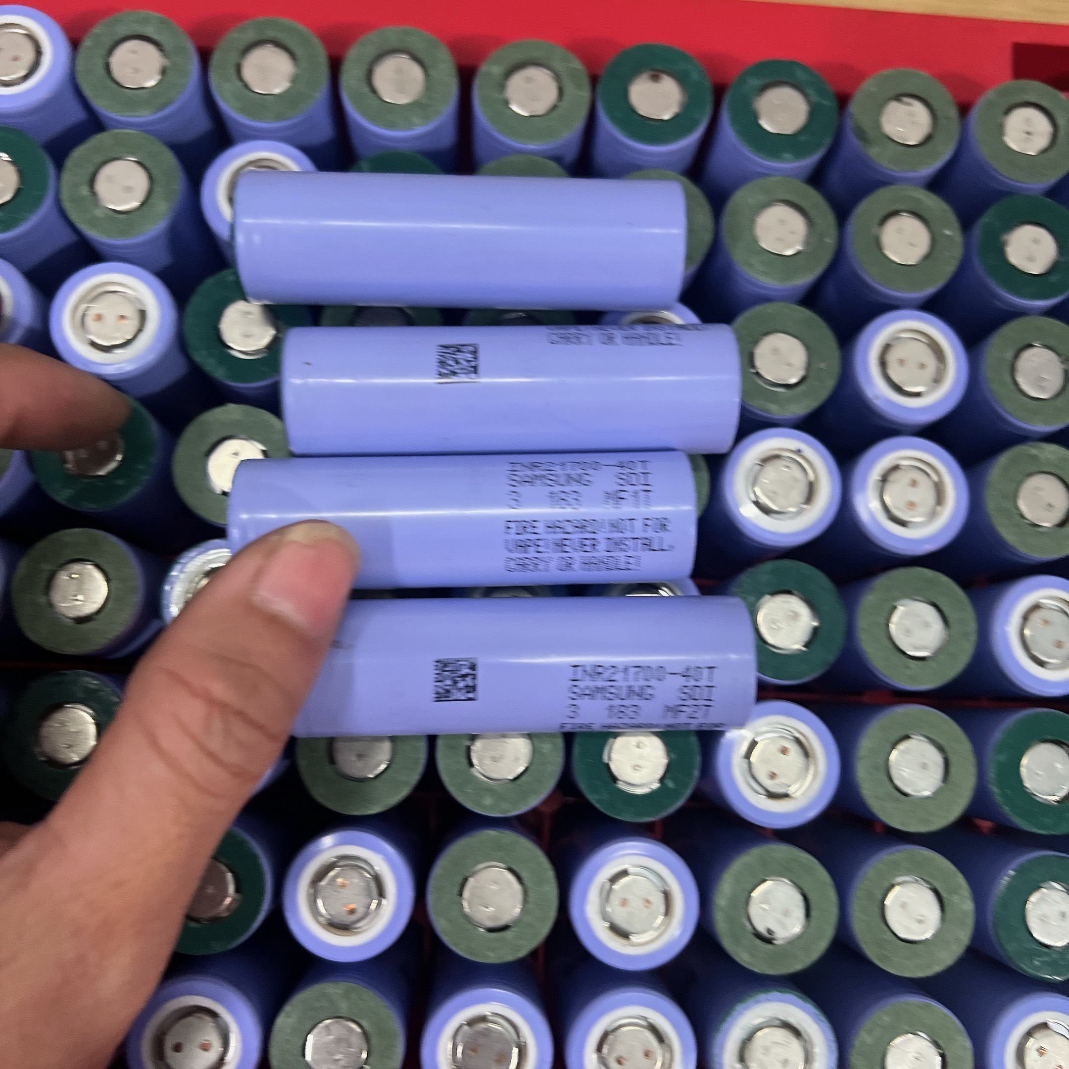 Pin 21700 SamSung 40T Hàng Tháo Thiết Bị , Dòng Xả 35A, Chuyên Xả Cao Mã T3 Có Mã QR