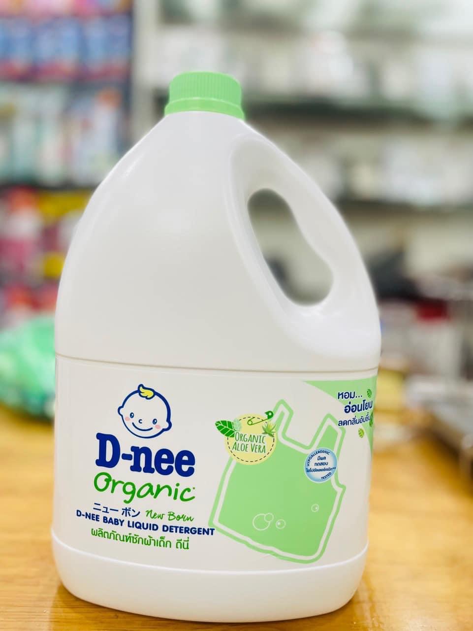 Nước giặt xả vải Dnee can