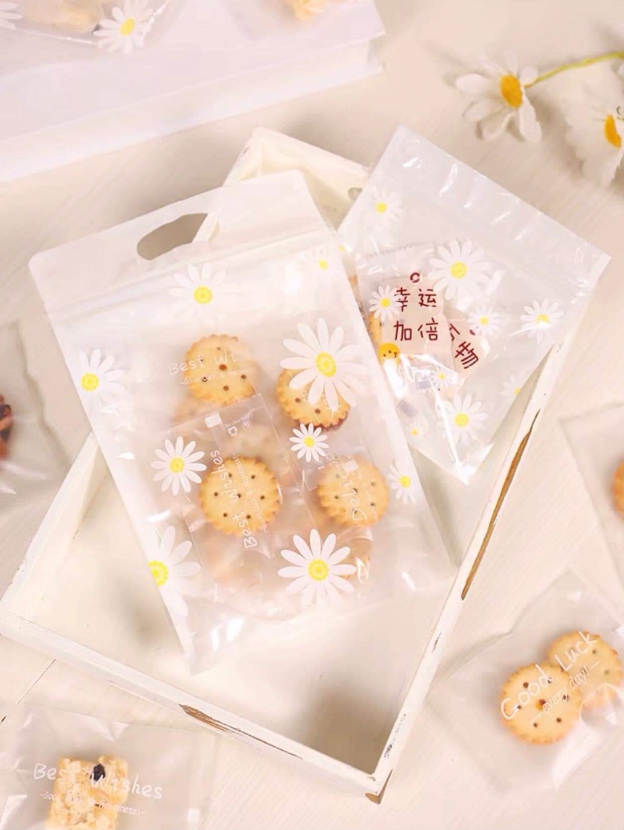 Túi zip đựng bánh kẹo mẫu hoa cúc