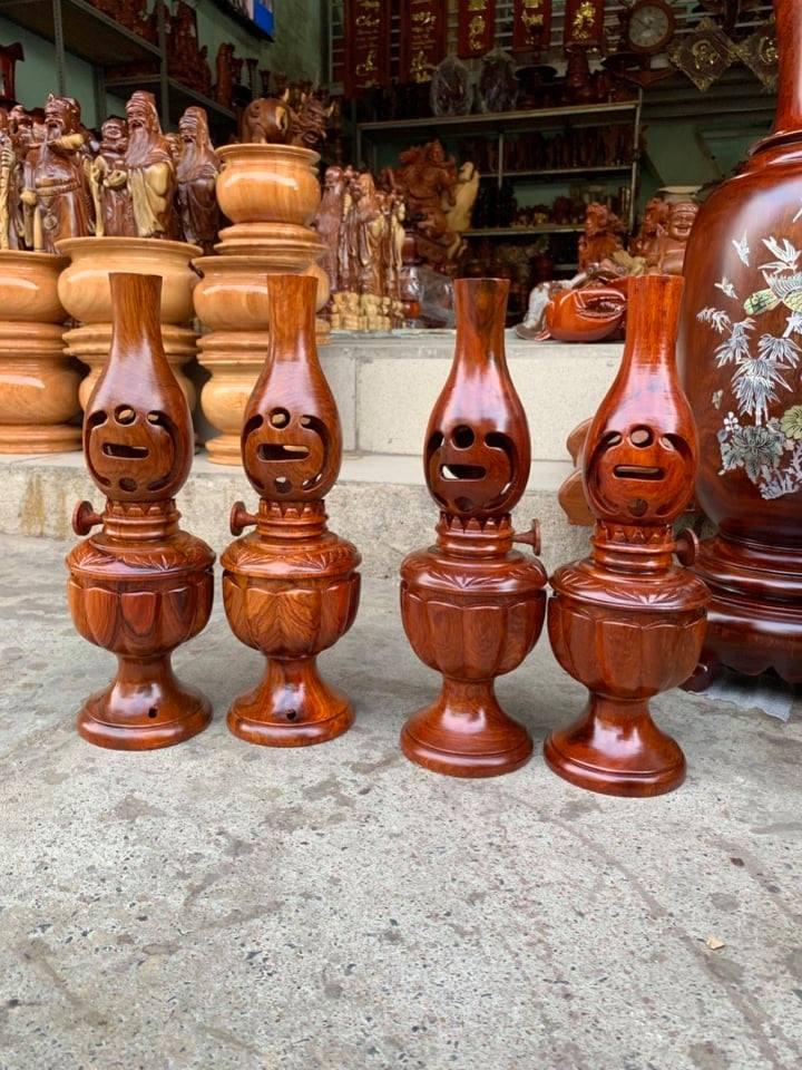 Cặp Đèn Thờ Gỗ Hương Cao 30Cm