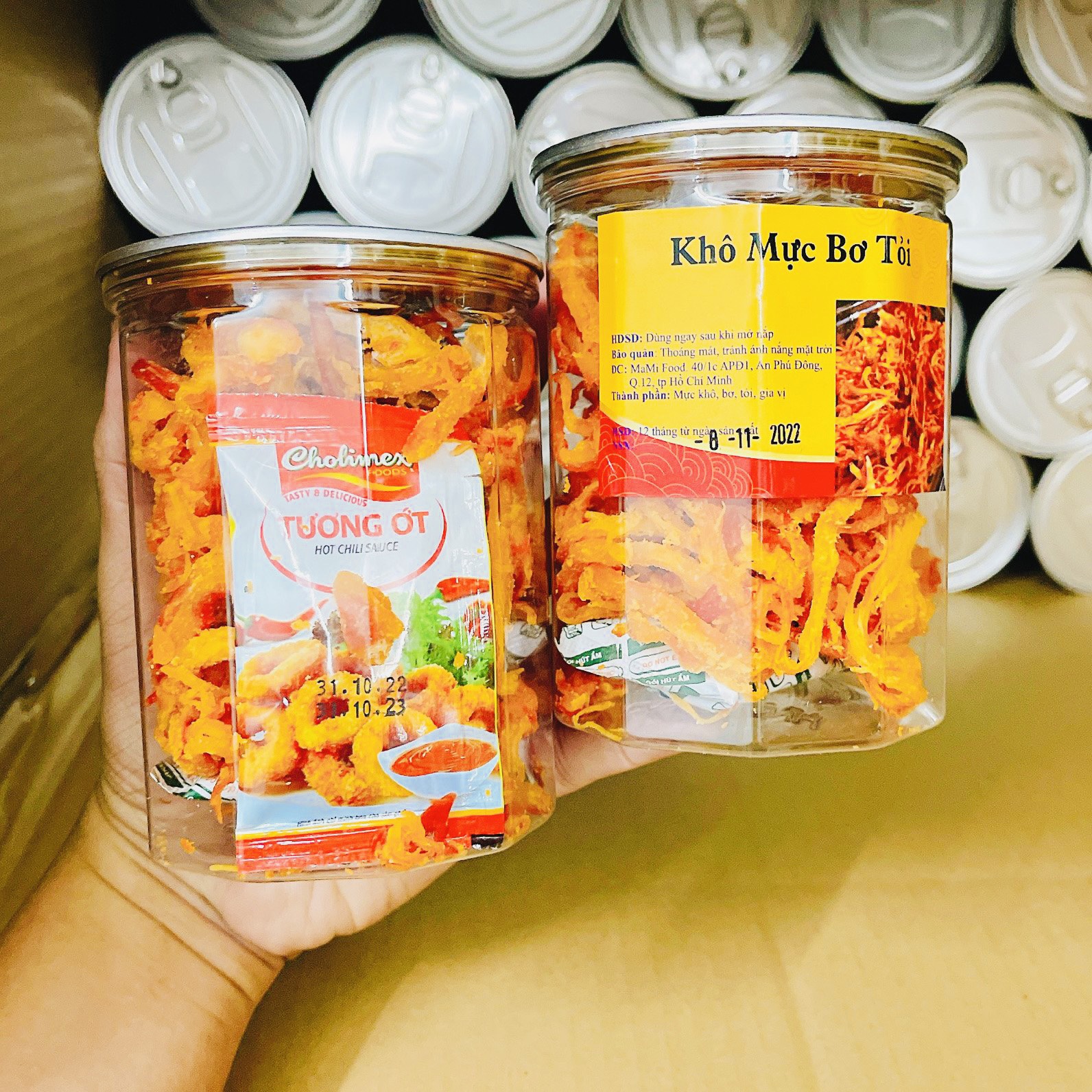 Khô mực xé sợi sốt bơ tỏi, dai ngon, lon pet 200g