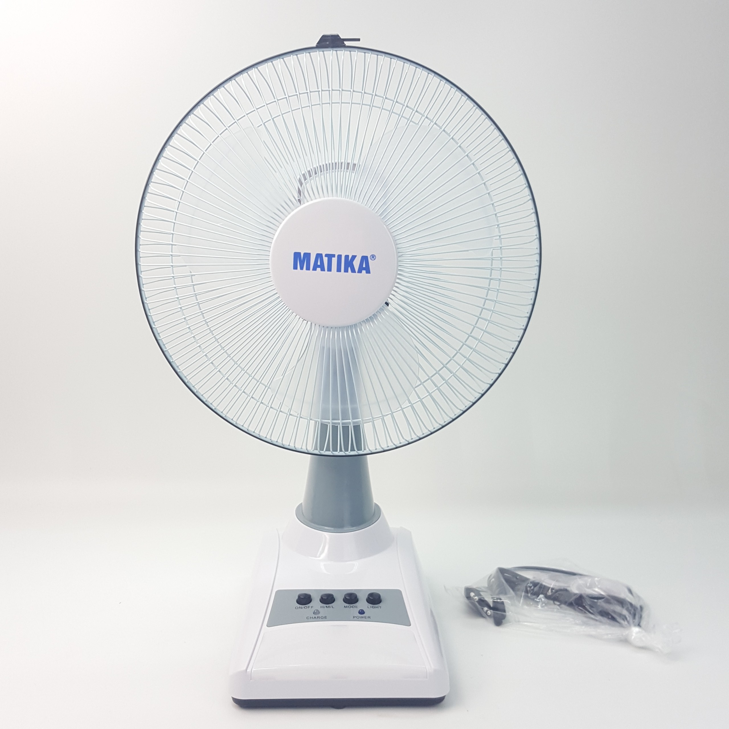 Quạt tích điện matika mtk-6312