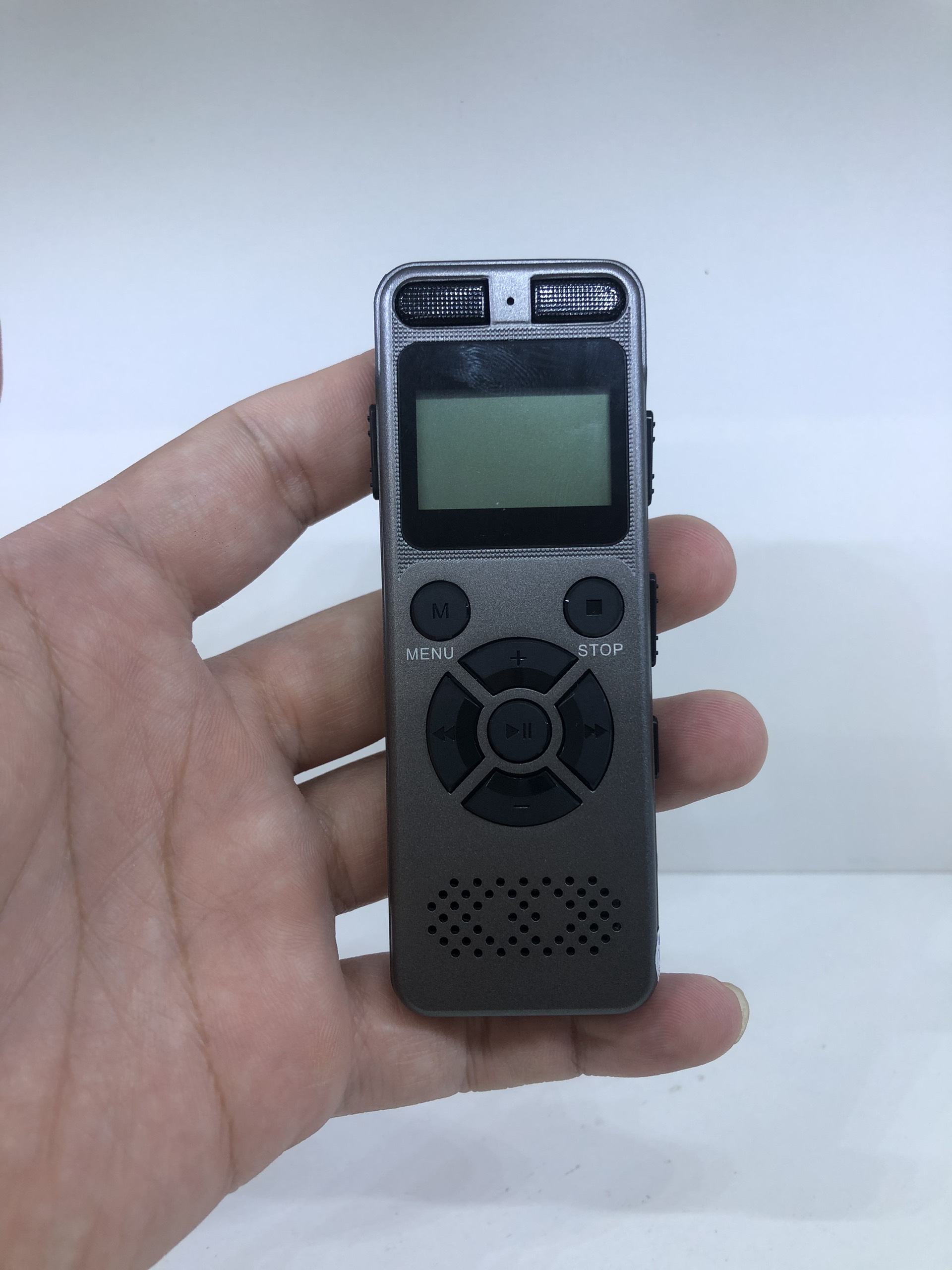 Máy Ghi âm VM106 pin cực khủng 10 ngày bộ nhớ 8G - Hỗ Trợ Bộ Nhớ Ngoài Lên Tới 128G