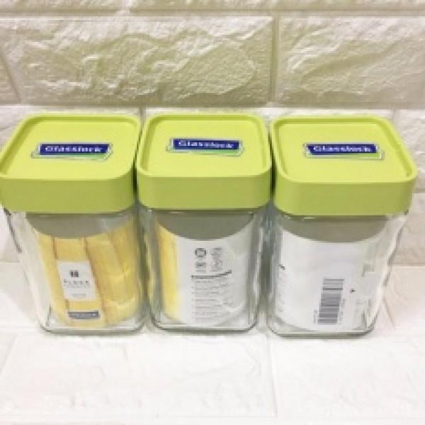 Bộ 03 hũ thủy tinh cao cấp Glasslock, hình vuông 700ml , kín hơi, tiện dụng, có thể xếp chồng lên nhau, Made In Korea
