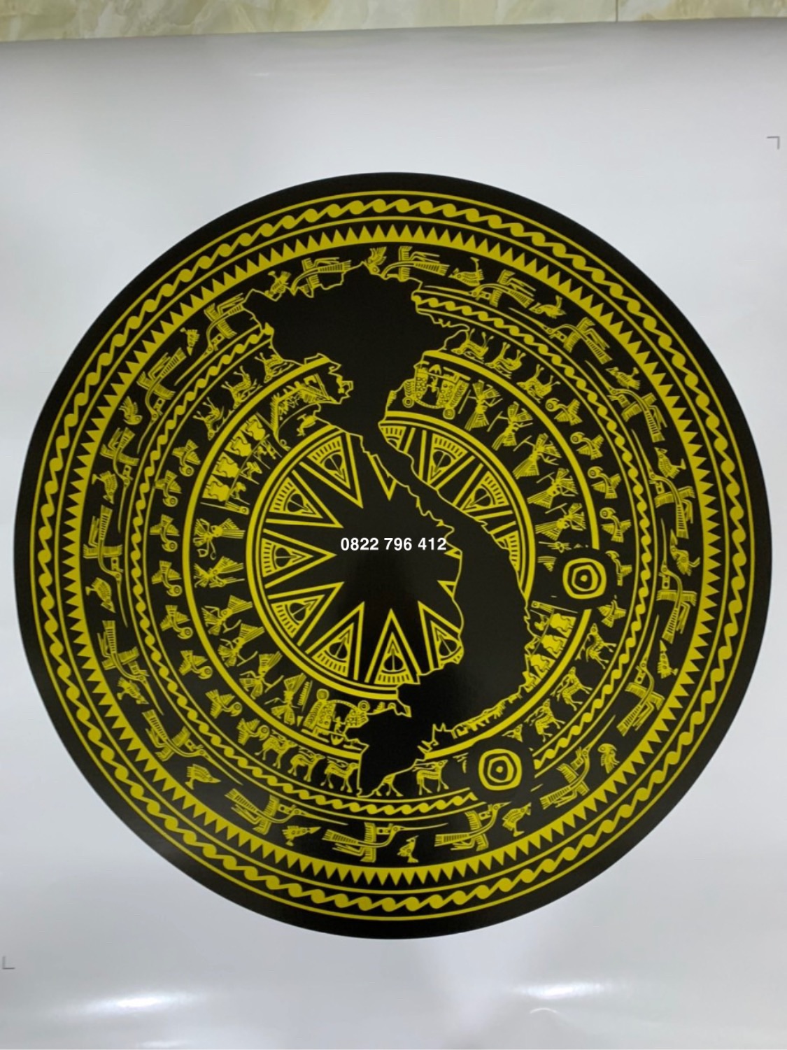 Tem trống đồng nền đen dán nắp capo xe ô tô, xe tải