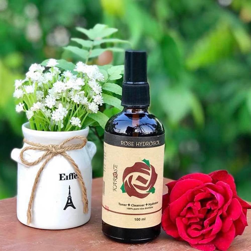 [MIỄN SHIP] Nước Cất Hoa Hồng Karose Hydrosol Toner 100% nguyên chất, không gây kích ứng. Chứa Vitamin Và Khoáng Chất Từ Cánh Hoa Hồng Giúp Da Sáng Khỏe Se Khít Lỗ Chân Lông, Cân bằng PH và cải thiện tình trạng da khô (Lọ 100ml)- Zenni