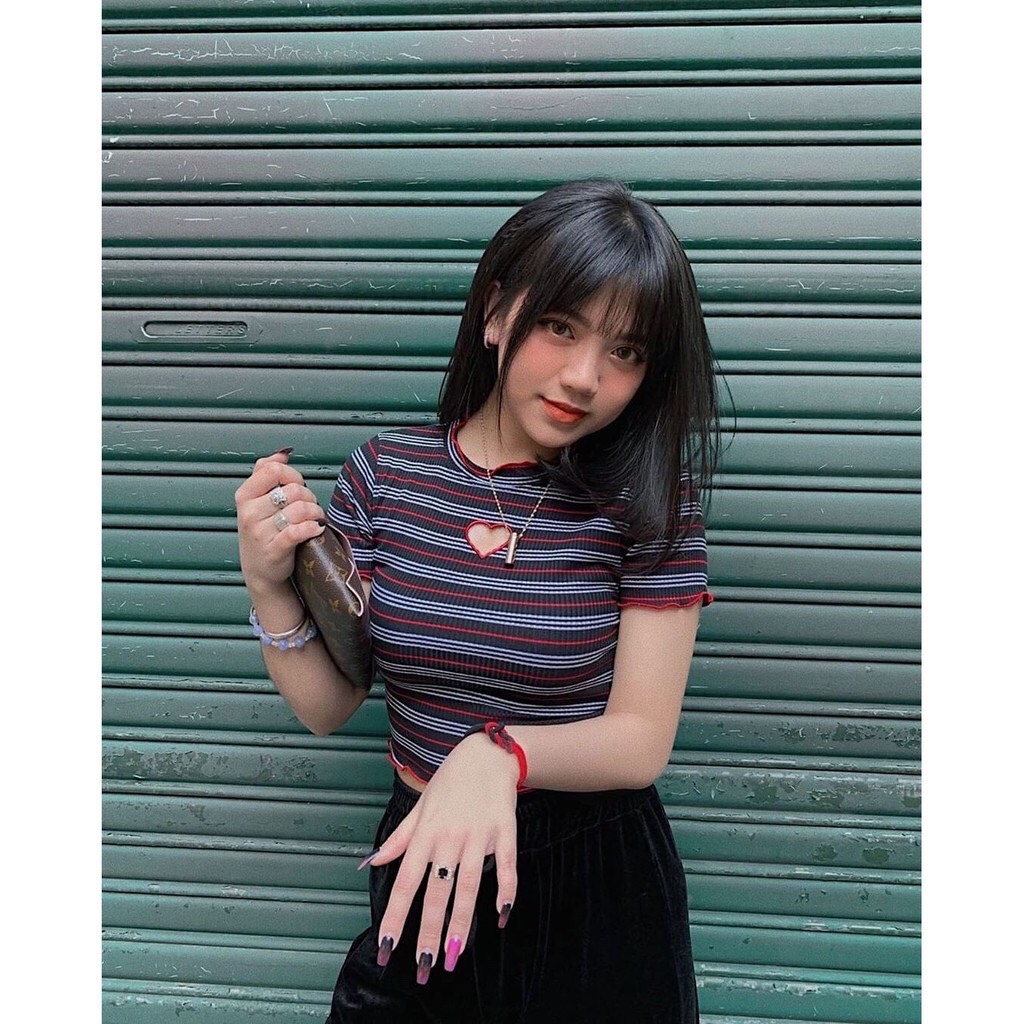 [HCM]Áo croptop áo croptop nữ viền cut tim mẫu mới cực xinh(kèm ảnh thật) áo croptop nữ ngắn, áo loptop han, áo croptop, áo cut out, áo ôm nữ