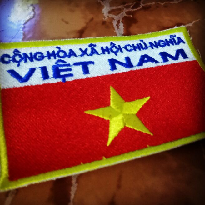 Patch sticker cờ vải Việt Nam có nhám dính