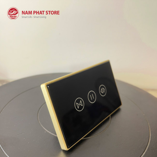 Công tắc cửa cuốn thông minh Wifi viền vàng TUYA SMART