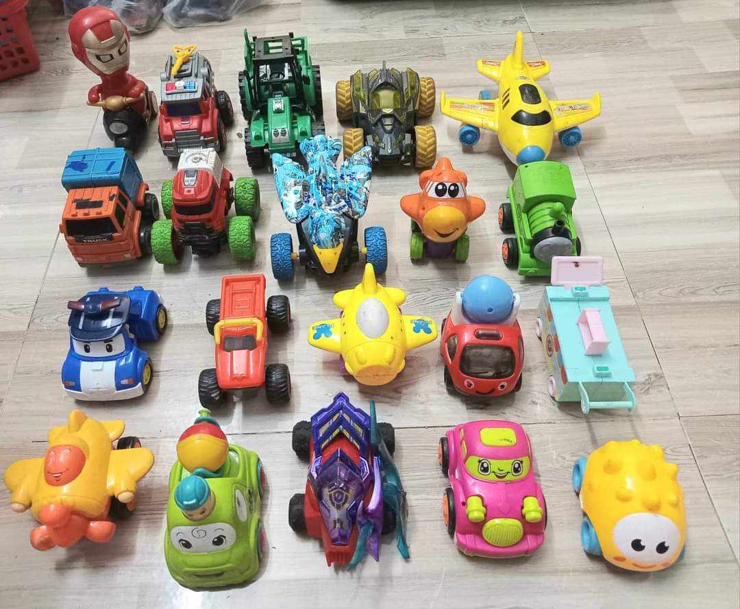Set 20 xe CŨ thiết kế hoạt hình cho bé