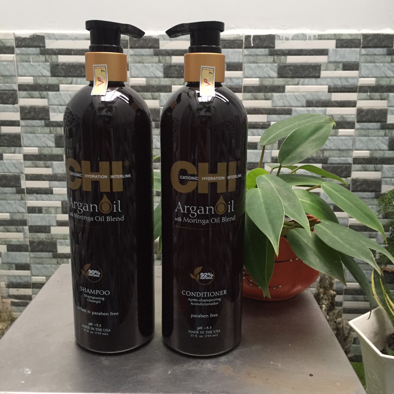 Bộ dầu gội xả CHI Argan Oil Plus Moringa Mỹ giữ ẩm siêu mềm mượt 739ml