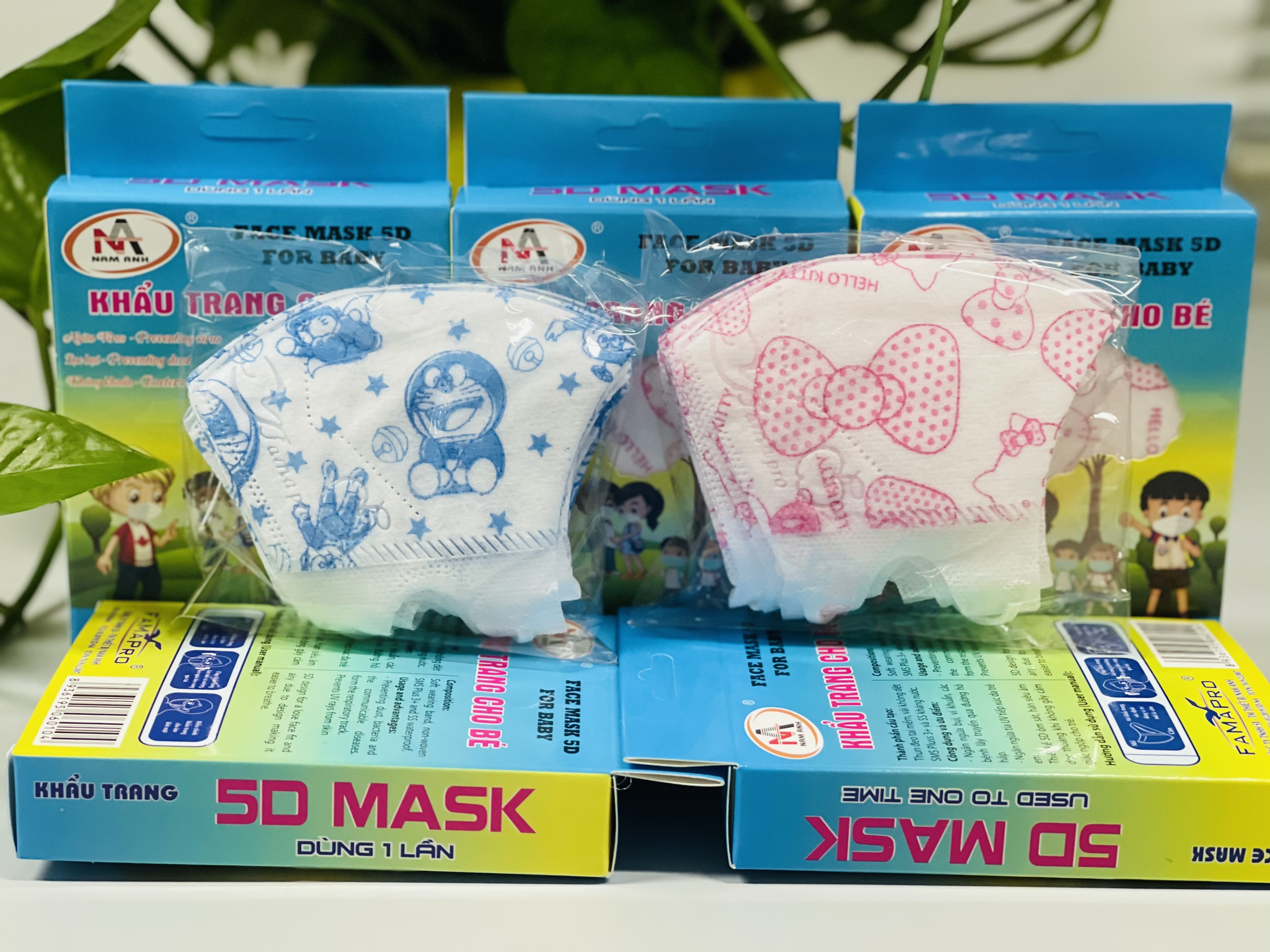 Khẩu trang trẻ em 5d nam anh màu xanh đôrêmon và hồng kitty