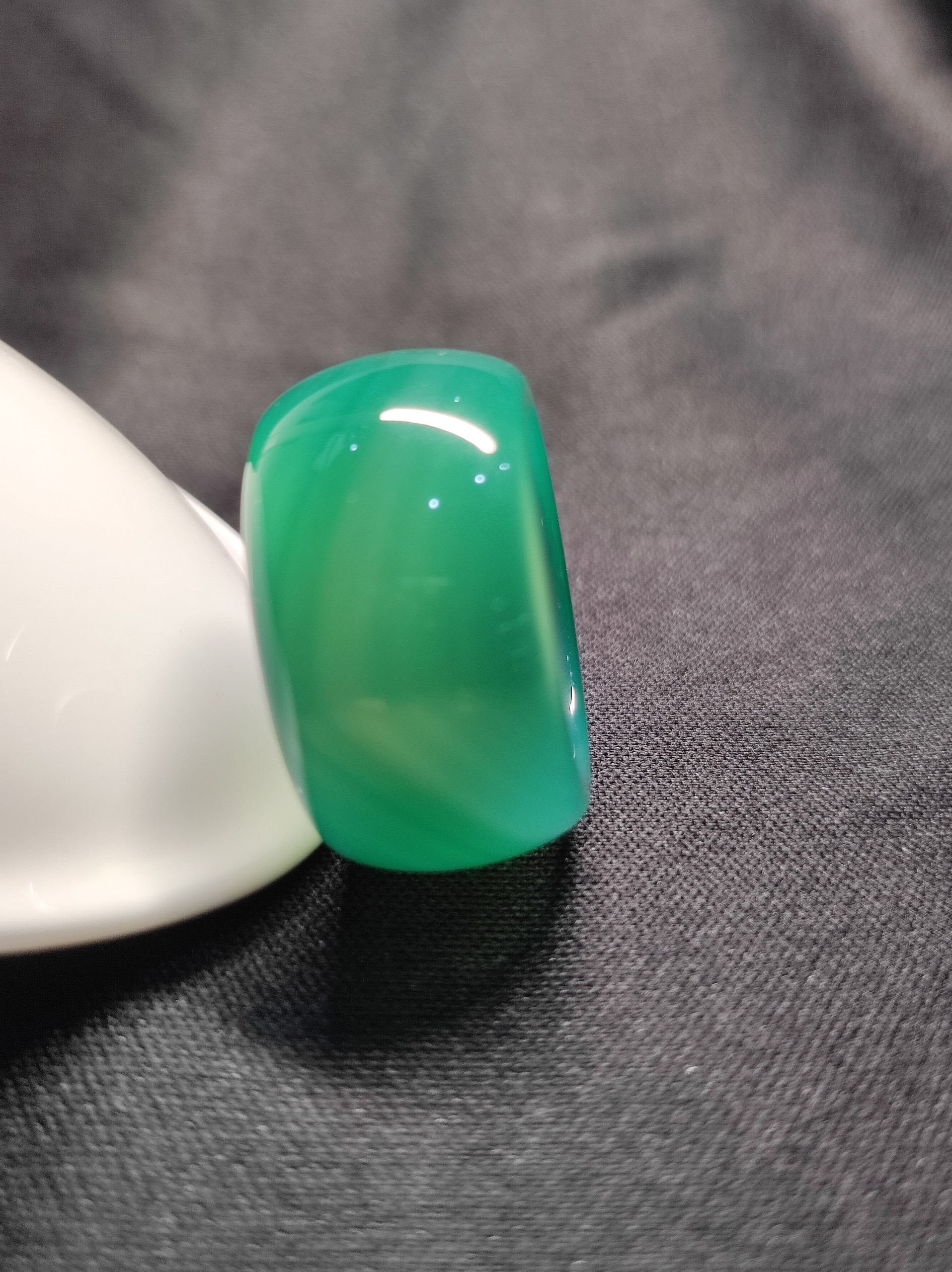 [Hoàn tiền 20%] [HCM]Nhẫn mã não xanh lá size 20mm bản cao 12-14mm dành cho nam ảnh thực tế - xưởng buôn đá phong thủy Huỳnh Đào