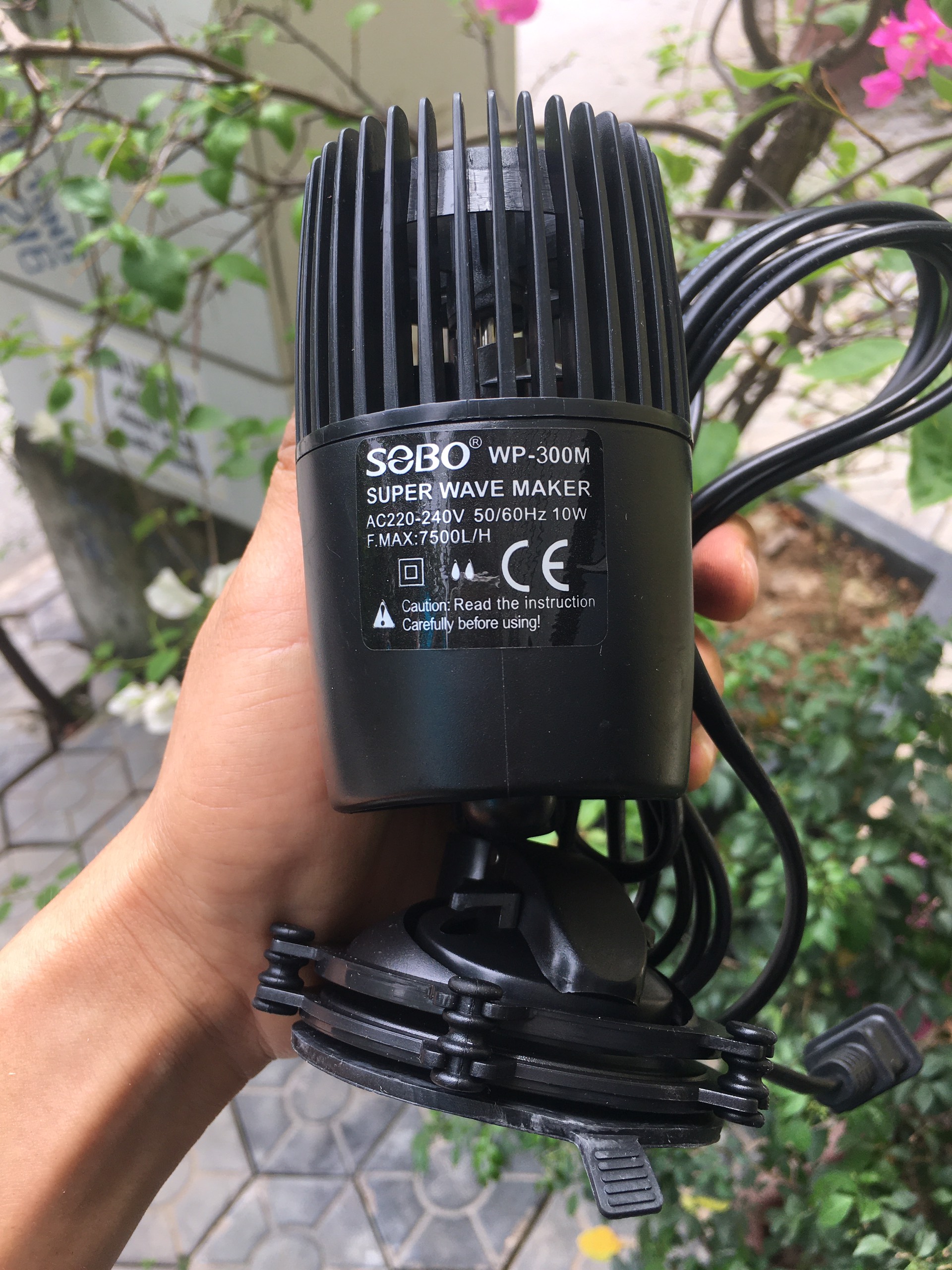 Máy thổi luồng,máy tạo sóng sobo wp-300m dùng cho bể cá cảnh,hồ cá koi.