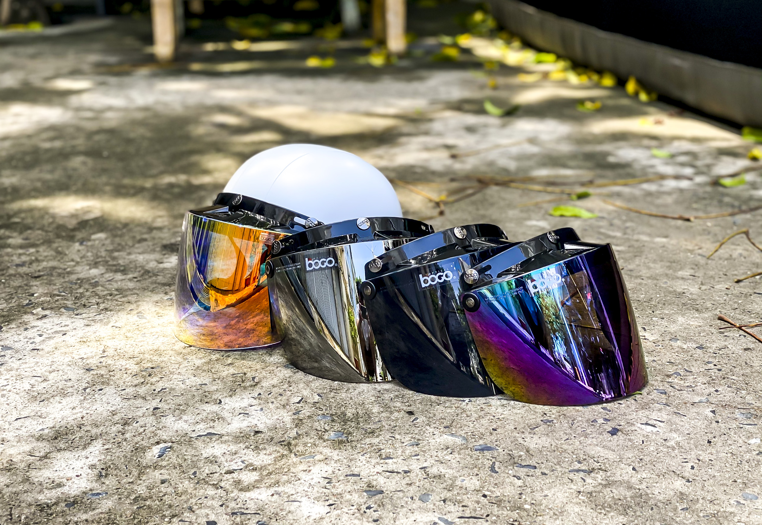 Kính Bogo Malaysia gắn nón bảo hiểm 3/4 và nón sơn nửa dầu