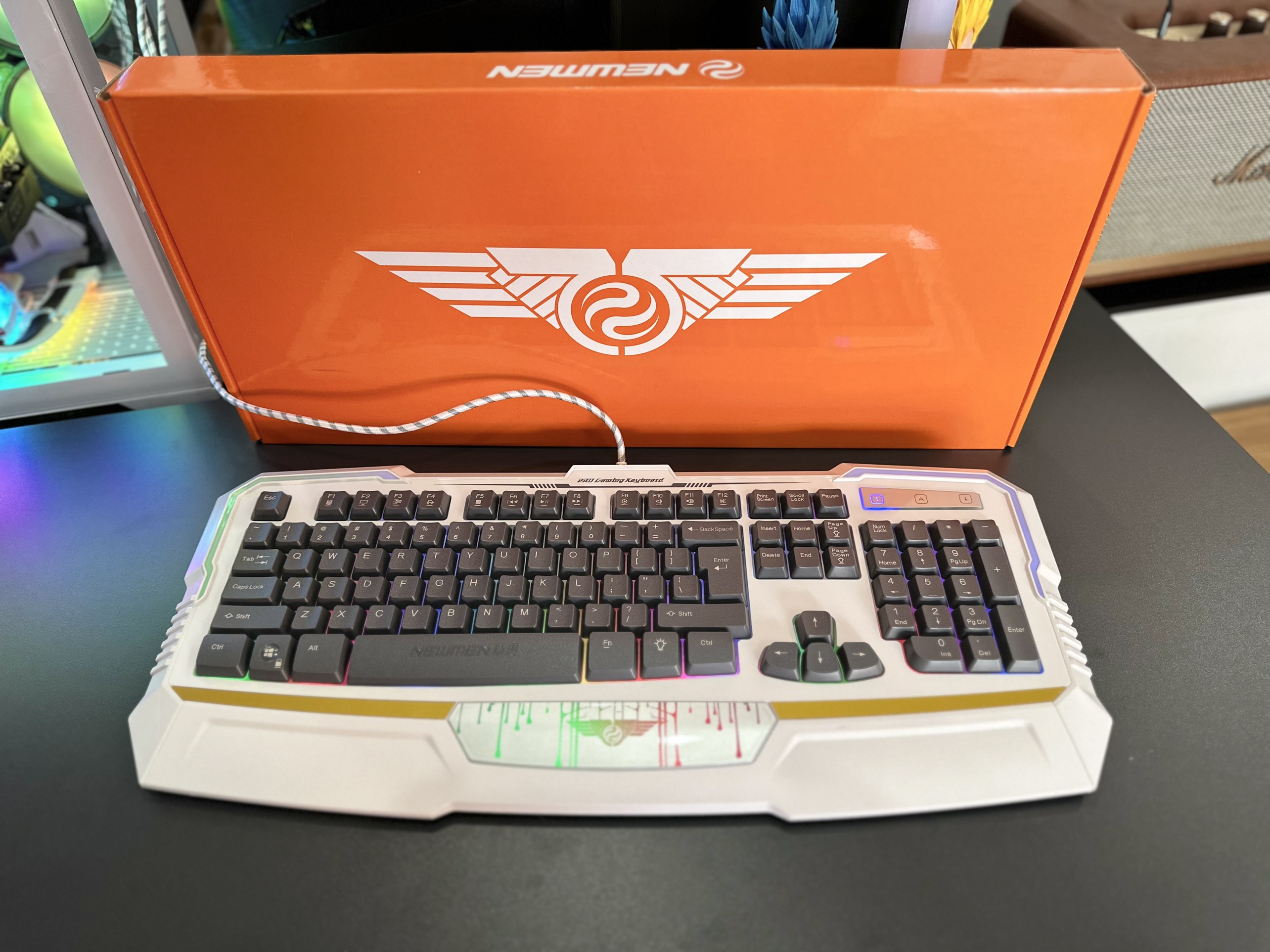 Bàn phím newmen kb813 lighting gaming pro