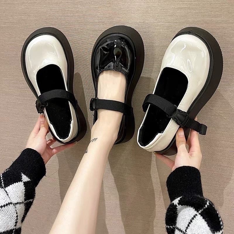 Giày lolita khuy chun mới