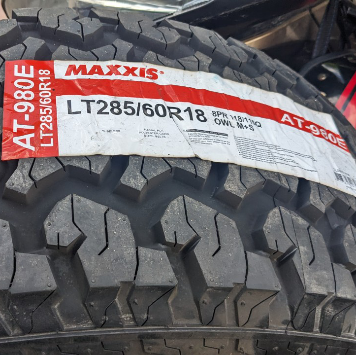 285/60R18 Maxxis AT980E