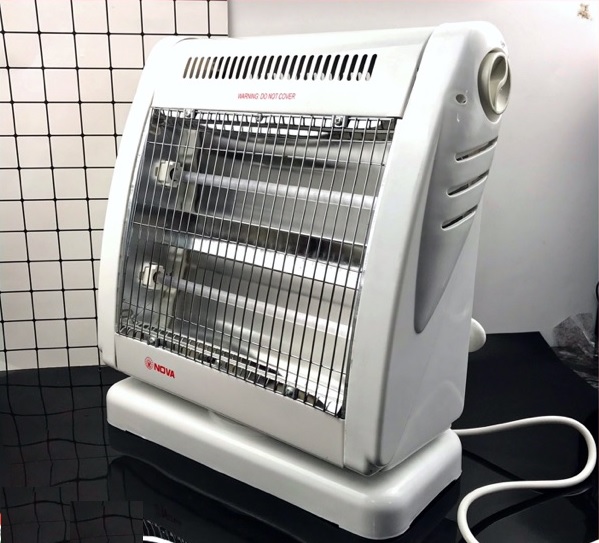 Đèn sưởi 2 bóng NOVA FG-10A sưởi ấm nhiều cấp độ có chế độ xoay sử dụng phù hợp khi sưởi & tắm cho các bé, con nhỏ, người cao tuổi vào trời mùa lạnh