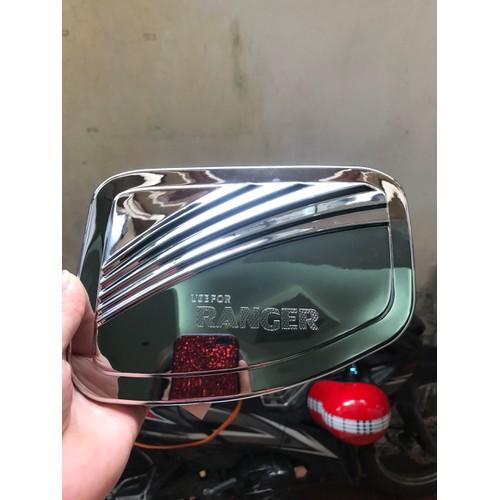 Ốp nắp bình xăng xe ford ranger 2019-2020-2021-2022