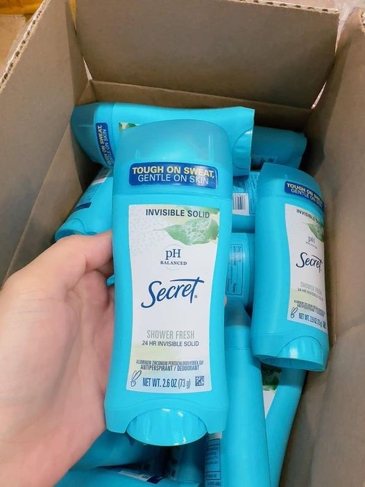 Lăn khử mùi dạng sáp dành cho nữ của mỹ- secret shower fresh 73gr