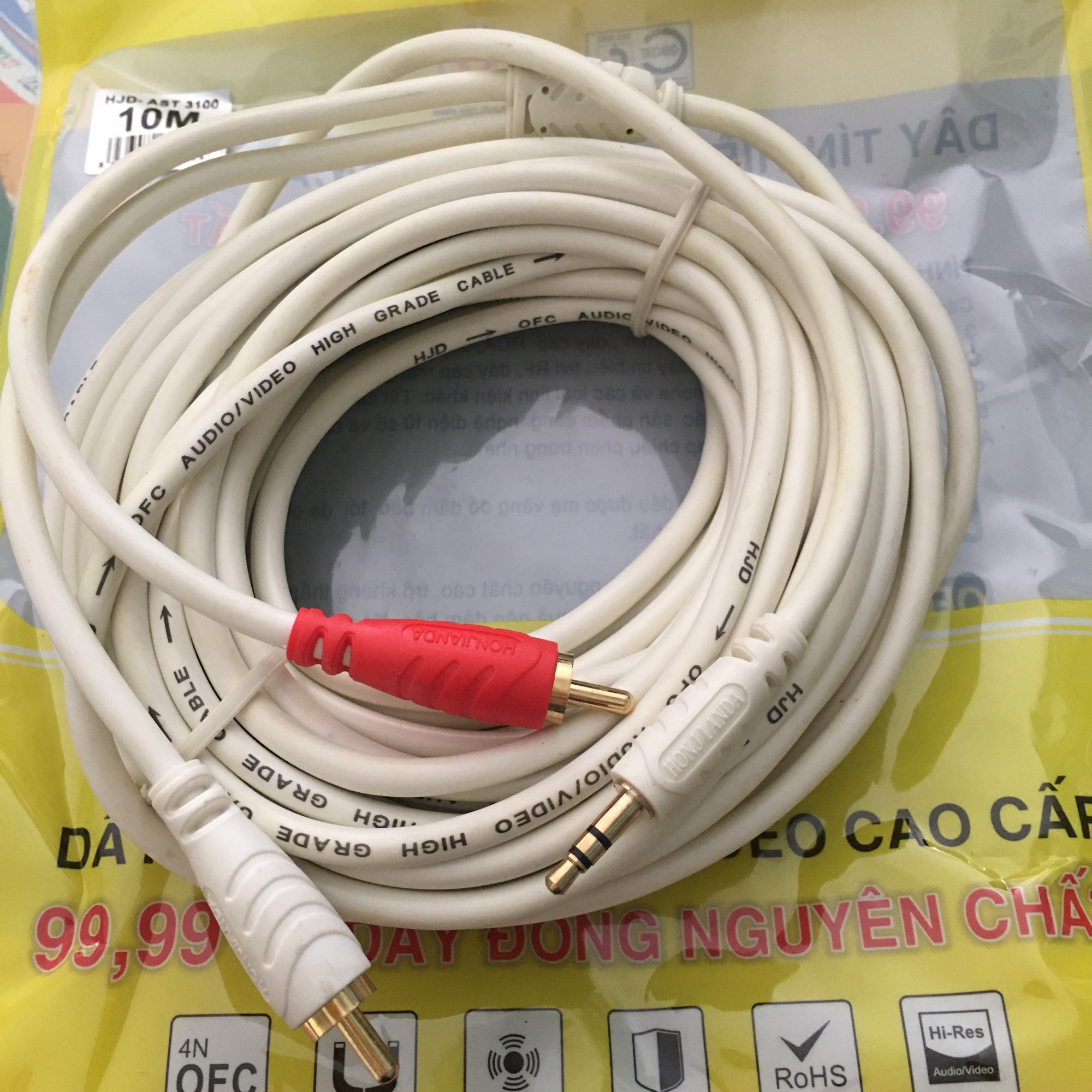 Dây 3.5 Ra 2 AV -10 Mét-Dây Chuyển Đổi Âm Thanh Từ Điện Thoại Smart Ra Loa