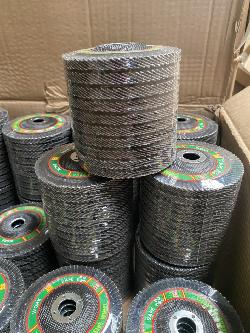Lốc 10 viên nhám xếp kich cỡ a40,a60,a80,a100 loại tốt